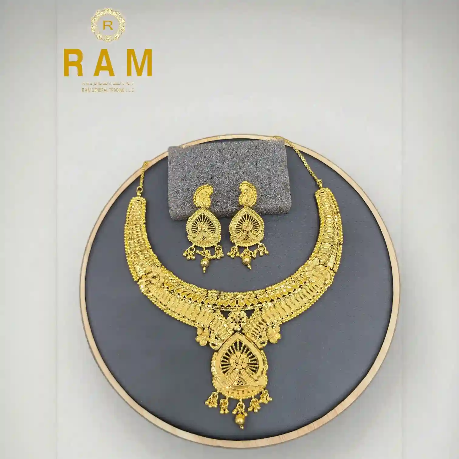 GOLD PLATTED NECKLESS