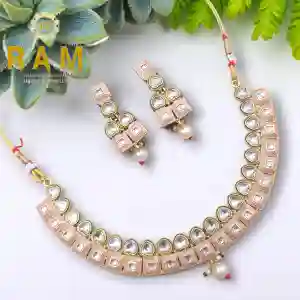 BRASS SHORT NECKLESS