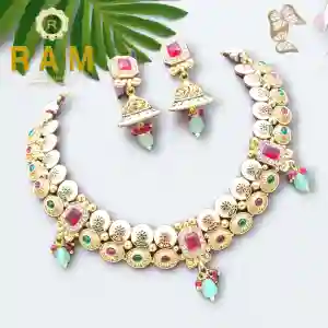 BRASS SHORT NECKLESS